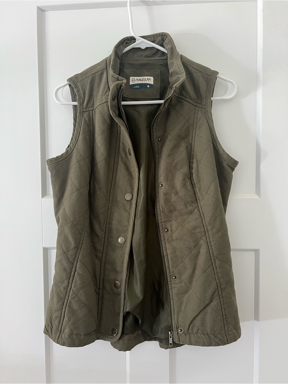 Magellan Outdoors Quilted Olive Vest with Snap & Zip Front